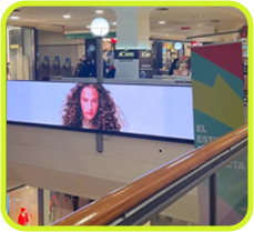 Painel de LED aplicado no segmento SHOPPINGS